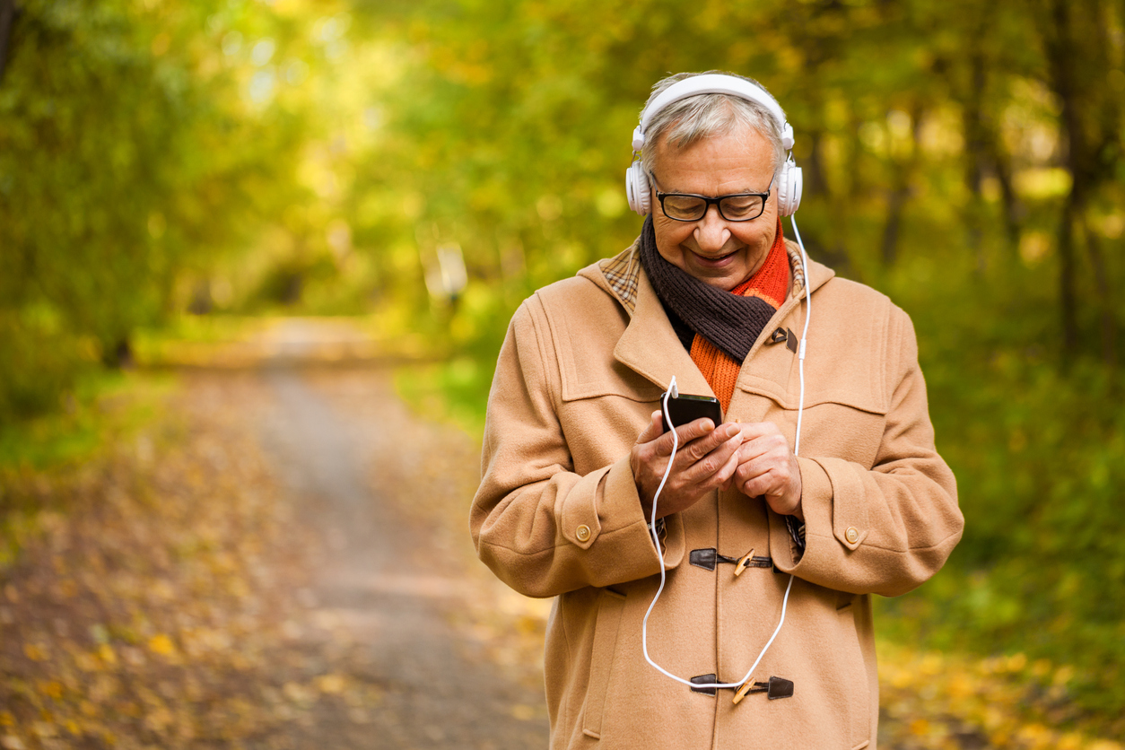 Best Christian Songs for Older Adults to Sing With Faith